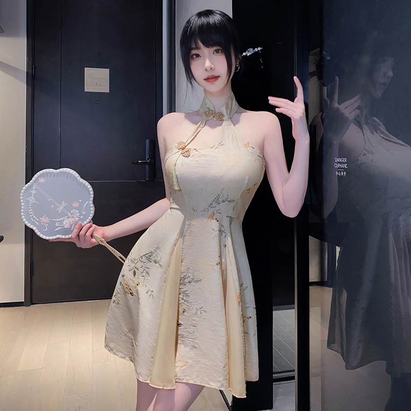 6246新中式A字露臀印花旗袍(图7)