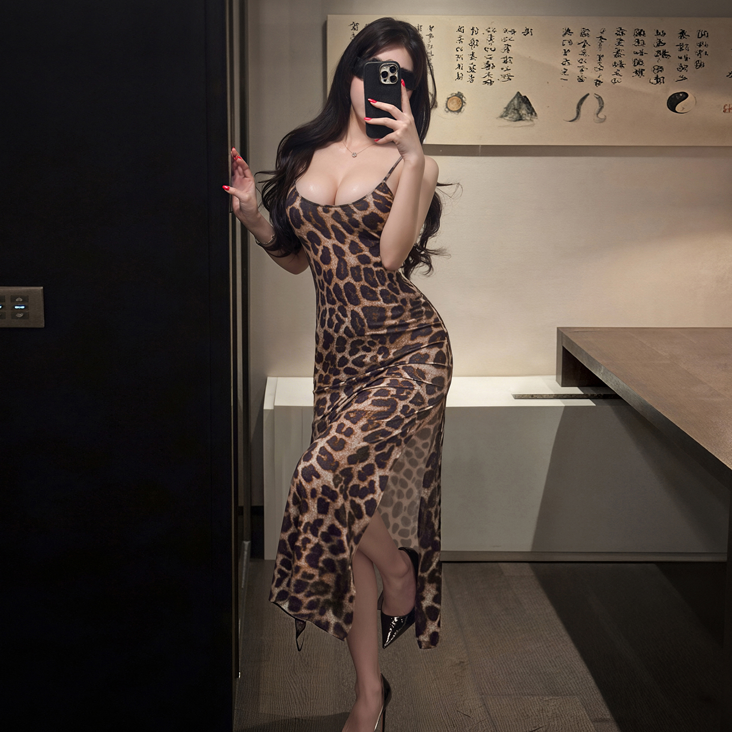 6543性感辣妹豹纹露背吊带裙(图3)